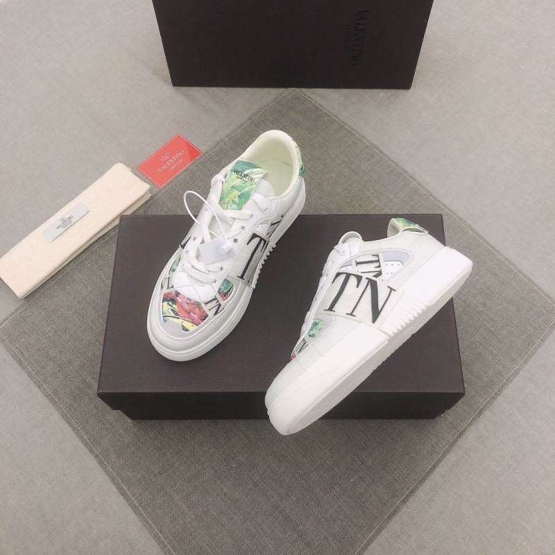 Valentino Sneakers